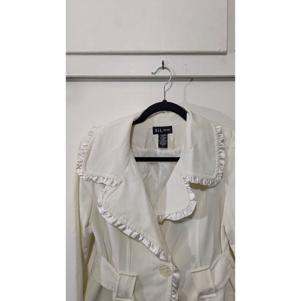 DFA New York Cream Ruffle Blazer sz. Small - Picture 8 of 8